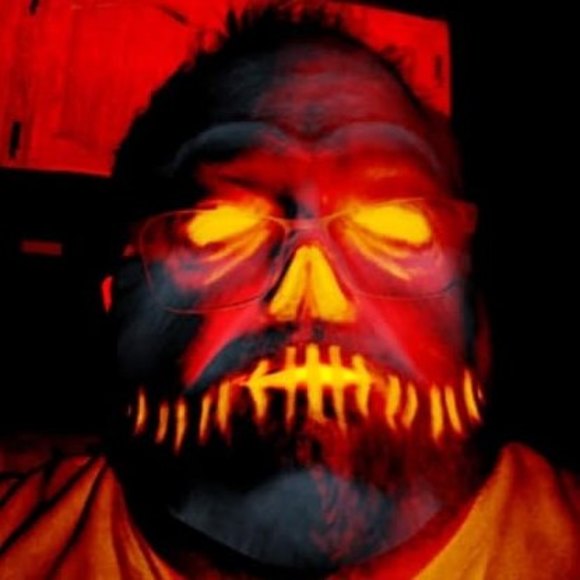 Meet your Posher, Andrew - Picture 1 of 1